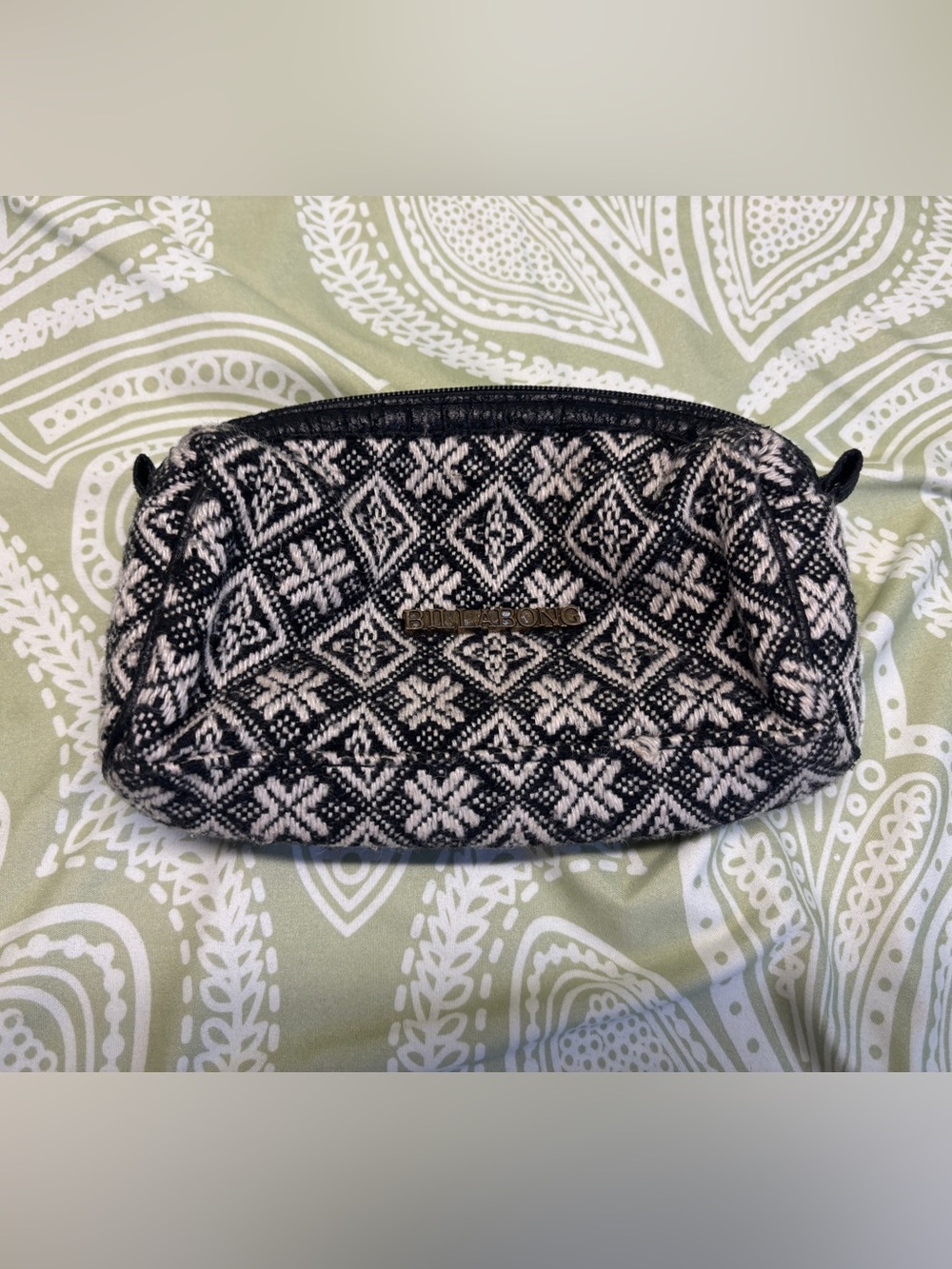 🌀Vintage Billabong Black and White Knit Geometric Cosmetic Pouch
